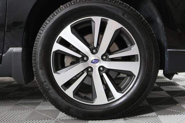 Photo of 2018 Crystal Black Silica Subaru Outback
