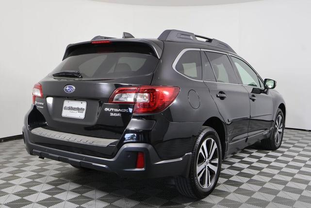 Photo of 2018 Crystal Black Silica Subaru Outback
