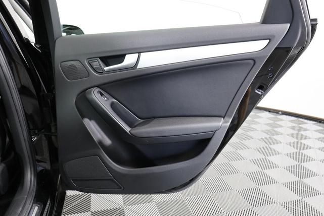Photo of 2009 Brilliant Black Audi A4