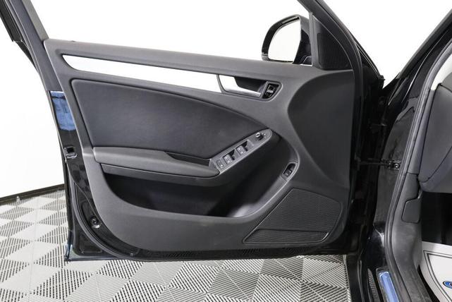 Photo of 2009 Brilliant Black Audi A4