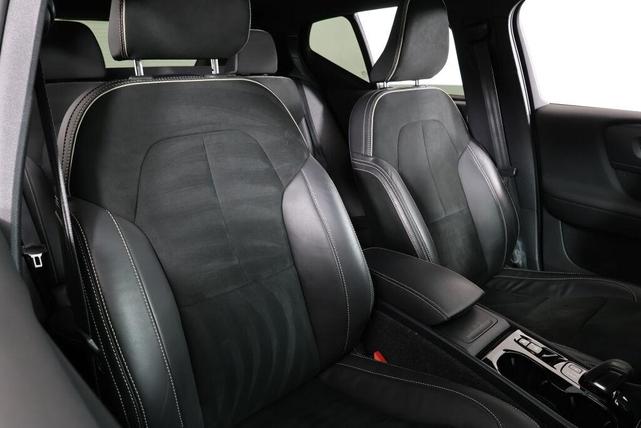 Photo of 2022 Black Stone Volvo XC40