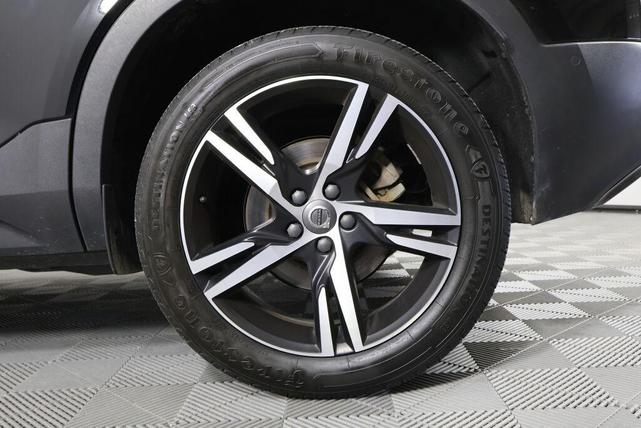 Photo of 2022 Black Stone Volvo XC40