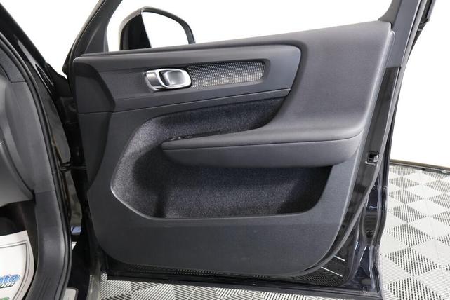 Photo of 2022 Black Stone Volvo XC40