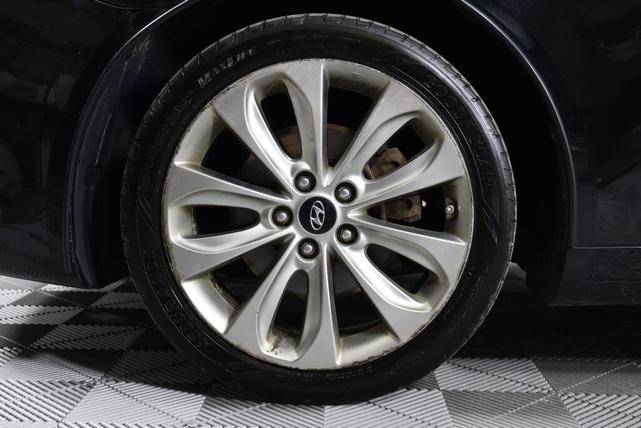 Photo of 2012 Midnight Black Hyundai SONATA
