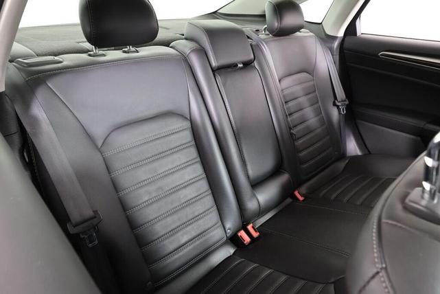 Photo of 2014 Sunset Metallic Ford Fusion