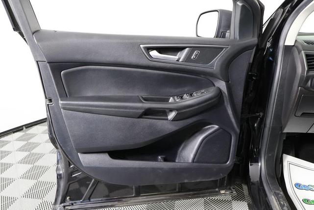 Photo of 2020 Agate Black Ford Edge