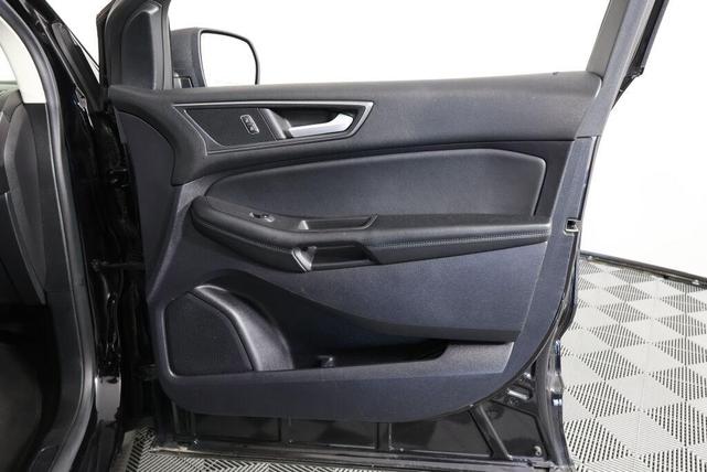 Photo of 2020 Agate Black Ford Edge