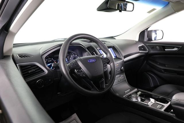 Photo of 2020 Agate Black Ford Edge