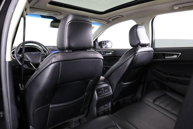 Photo of 2020 Agate Black Ford Edge