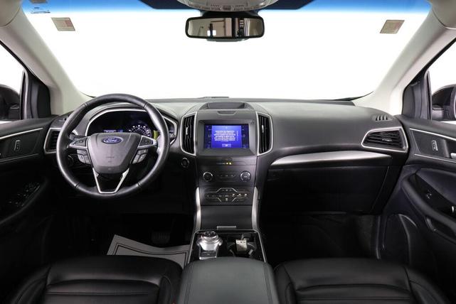 Photo of 2020 Agate Black Ford Edge
