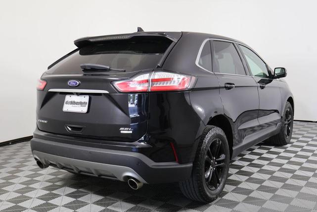 Photo of 2020 Agate Black Ford Edge