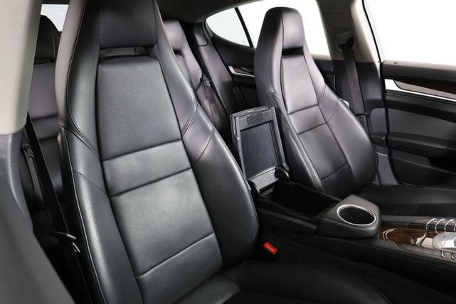 Photo of 2011 Carrara White Porsche Panamera
