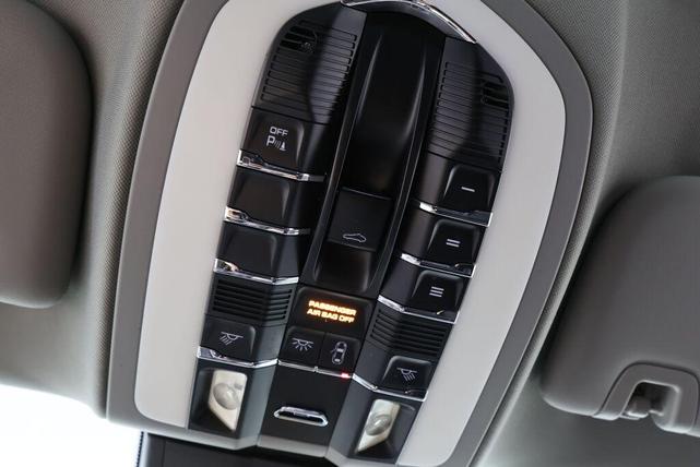 Photo of 2011 Carrara White Porsche Panamera