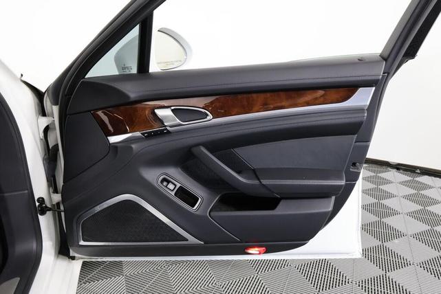 Photo of 2011 Carrara White Porsche Panamera