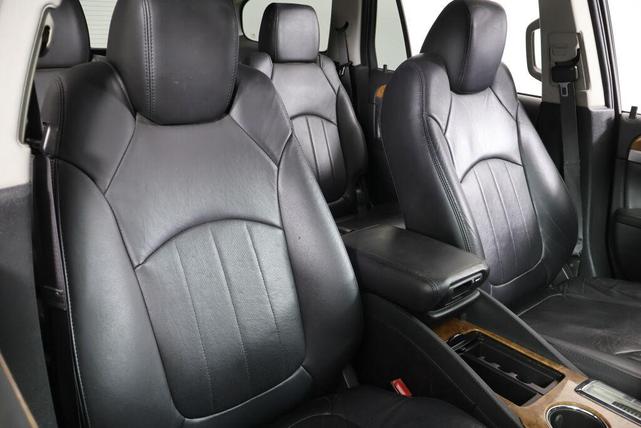 Photo of 2011 Cyber Gray Metallic Buick Enclave