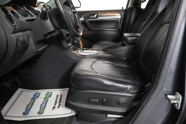 Photo of 2011 Cyber Gray Metallic Buick Enclave