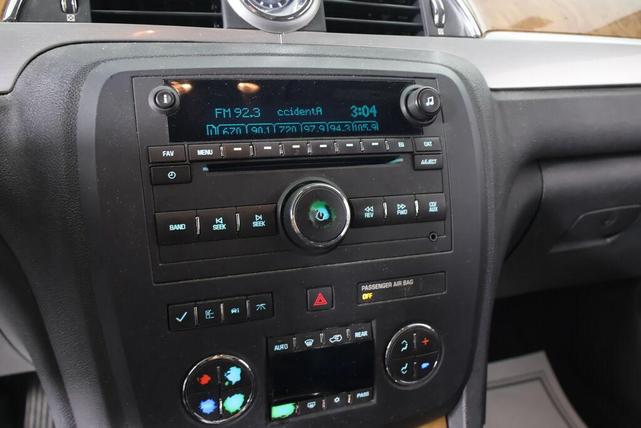 Photo of 2011 Cyber Gray Metallic Buick Enclave