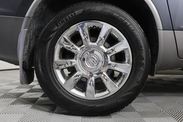 Photo of 2011 Cyber Gray Metallic Buick Enclave