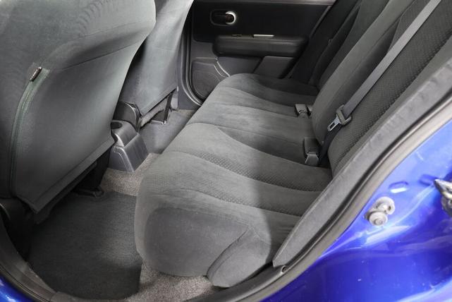 Photo of 2011 Arctic Blue Nissan Versa