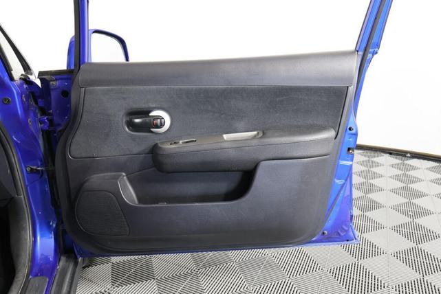 Photo of 2011 Arctic Blue Nissan Versa