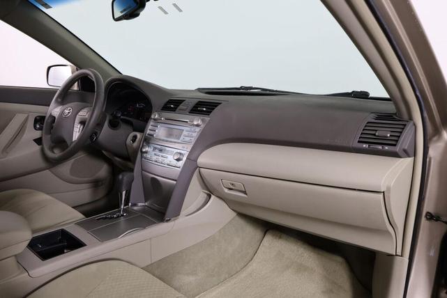 Photo of 2007 Desert Sand Mica Toyota Camry Hybrid