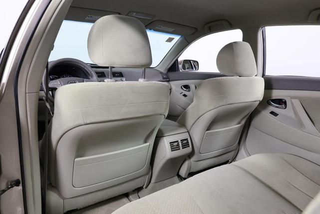 Photo of 2007 Desert Sand Mica Toyota Camry Hybrid
