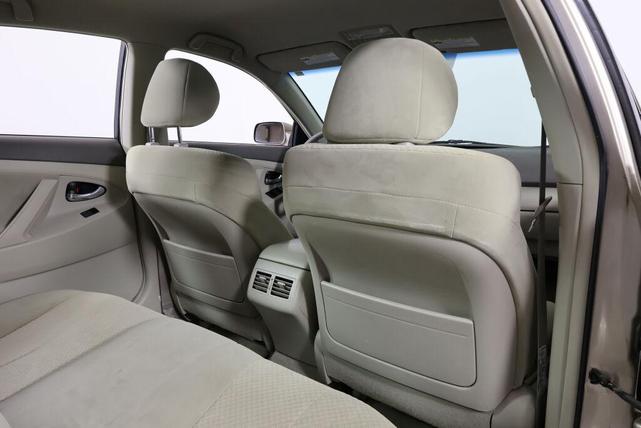 Photo of 2007 Desert Sand Mica Toyota Camry Hybrid