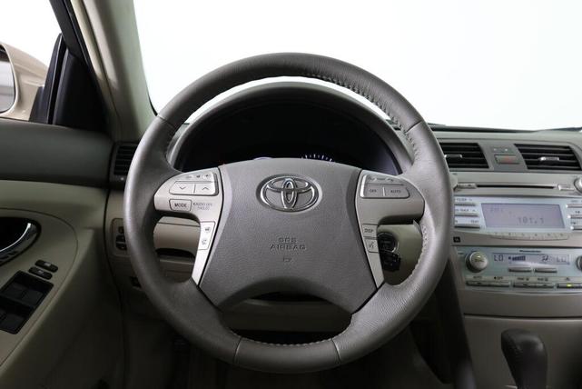 Photo of 2007 Desert Sand Mica Toyota Camry Hybrid