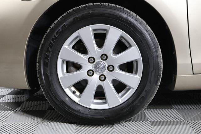 Photo of 2007 Desert Sand Mica Toyota Camry Hybrid