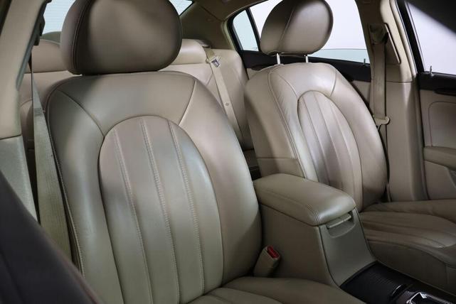 Photo of 2010 Light Bronze Metallic Buick Lucerne