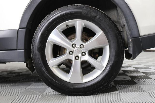 Photo of 2014 Satin White Pearl Subaru Outback