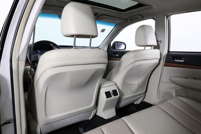 Photo of 2014 Satin White Pearl Subaru Outback
