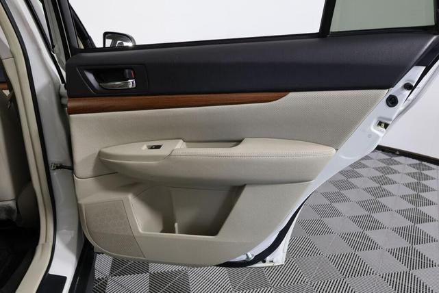 Photo of 2014 Satin White Pearl Subaru Outback
