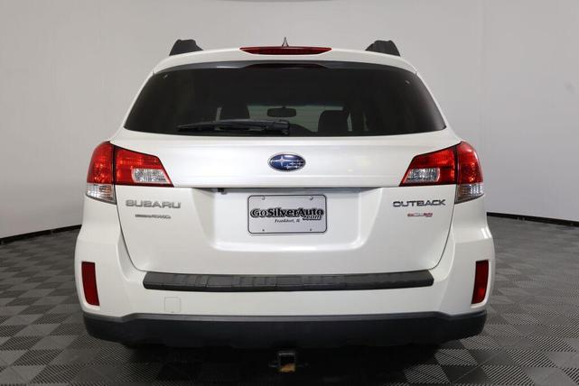 Photo of 2014 Satin White Pearl Subaru Outback