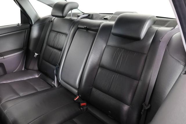 Photo of 2005 Silver Frost Clearcoat Metallic Ford Five Hundred
