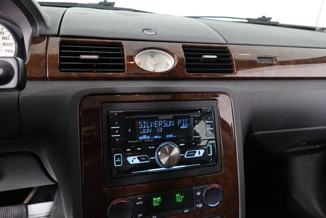 Photo of 2005 Silver Frost Clearcoat Metallic Ford Five Hundred