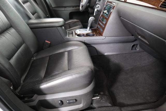 Photo of 2005 Silver Frost Clearcoat Metallic Ford Five Hundred