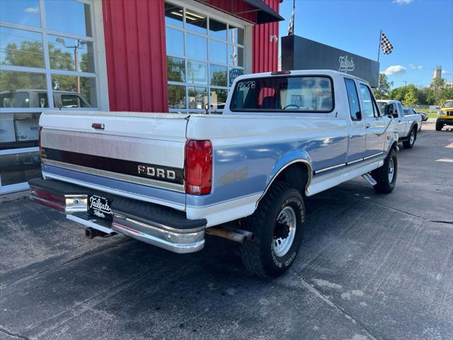 Photo of 1996 White Ford F-250