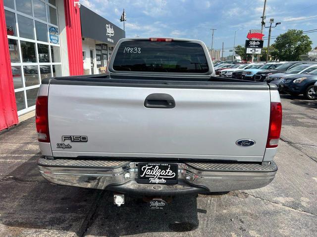 Photo of 1998 Gray Ford F-150