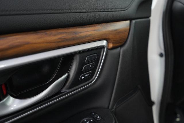 Photo of 2021 White Honda CR-V