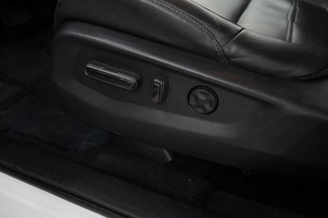 Photo of 2021 White Honda CR-V