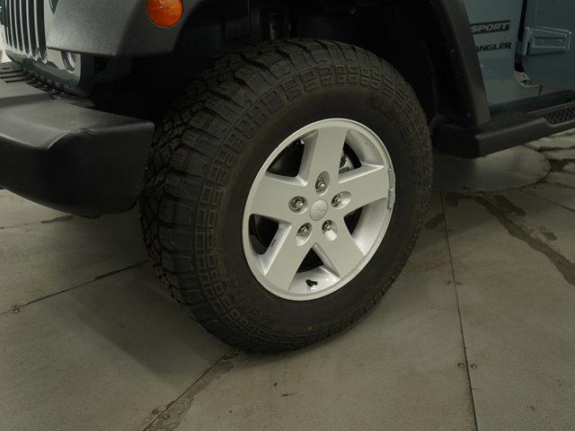 Photo of 2015 Anvil Clearcoat Jeep Wrangler