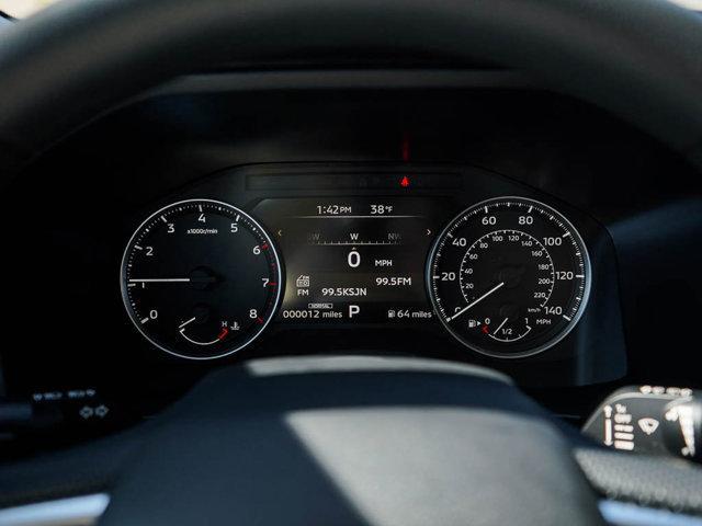 Photo of 2025 Labrador Black Pearl Mitsubishi Outlander