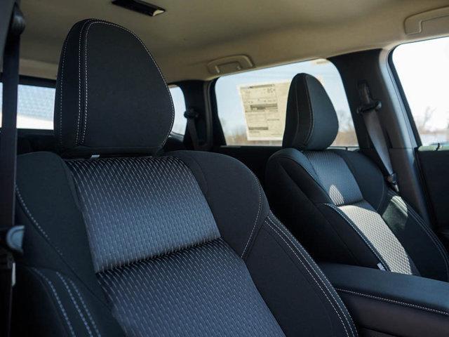 Photo of 2025 Labrador Black Pearl Mitsubishi Outlander