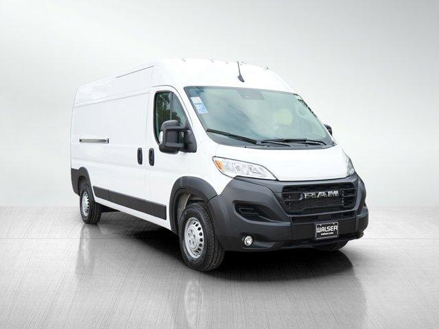Photo of 2025 Bright White Clearcoat RAM ProMaster 2500