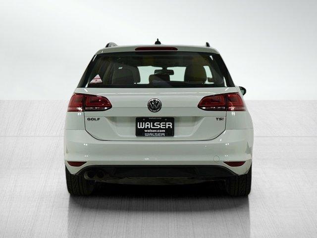 Photo of 2016 Pure White Volkswagen Golf SportWagen
