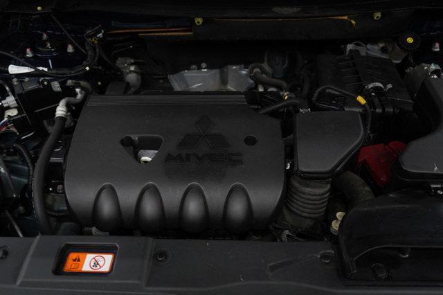 Photo of 2018 Blue Mitsubishi Outlander