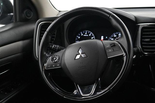 Photo of 2018 Blue Mitsubishi Outlander