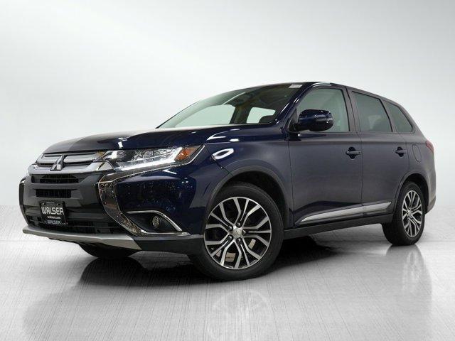 Photo of 2018 Blue Mitsubishi Outlander