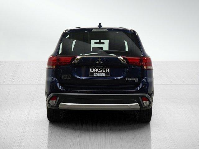 Photo of 2018 Blue Mitsubishi Outlander